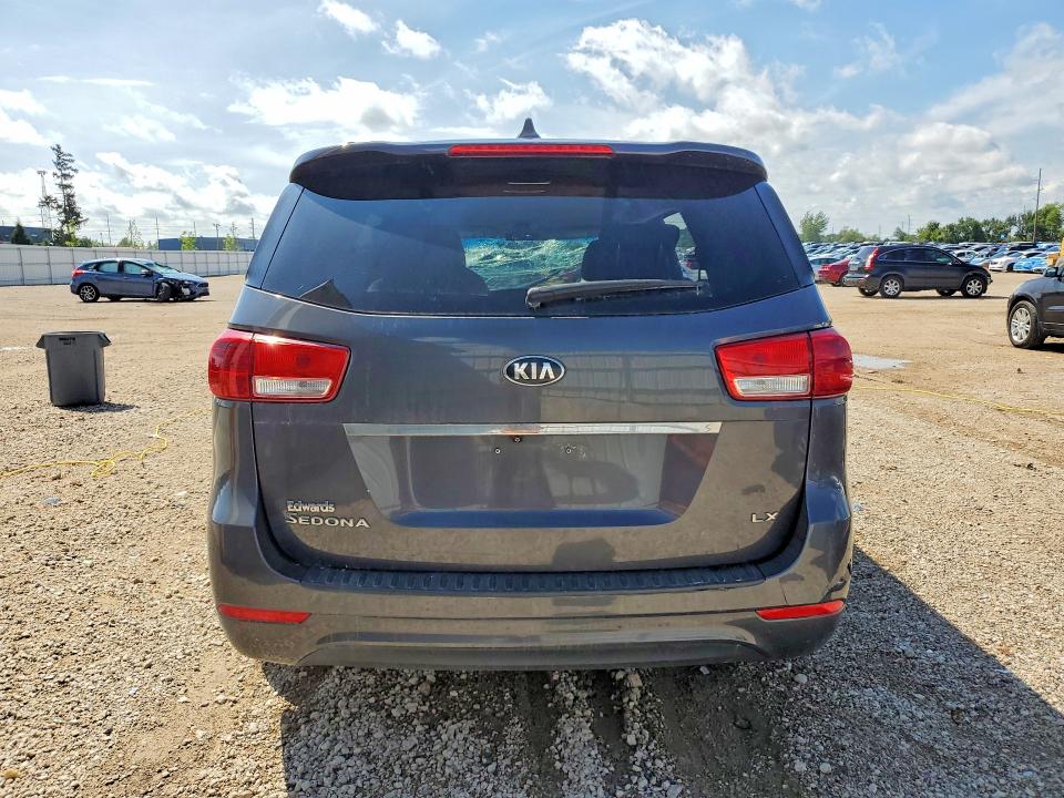 65534166 :رقم المزاد ، KNDMB5C11F6073462 vin ، 2015 Kia Sedona مزاد بيع