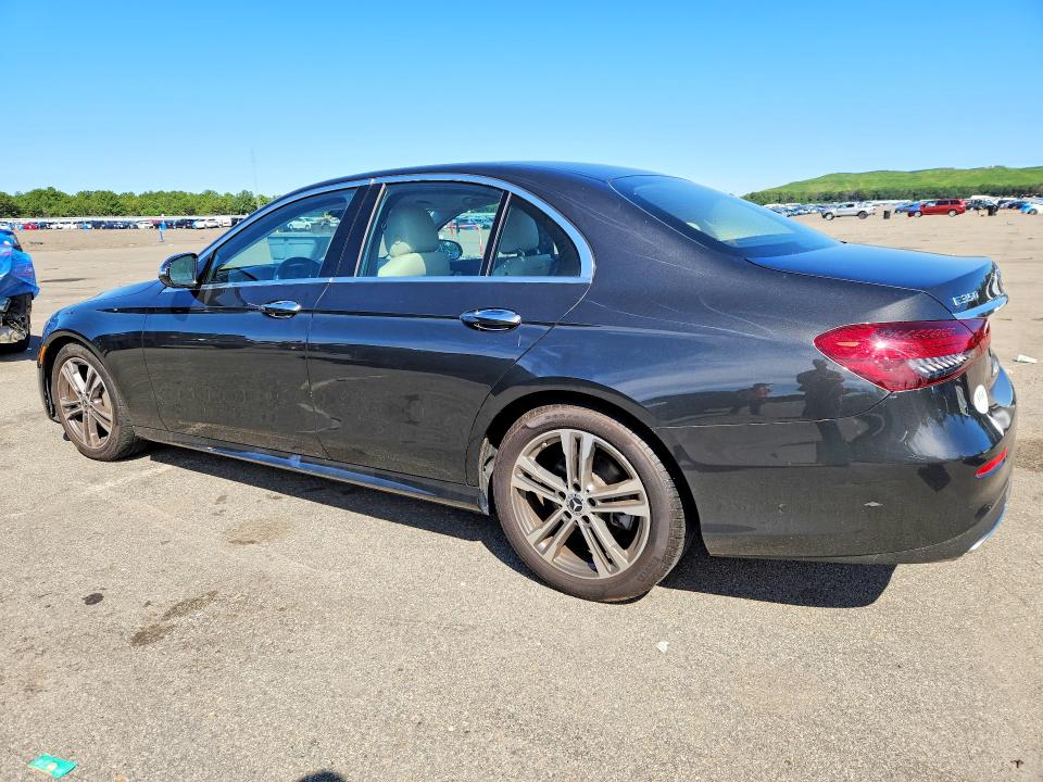 66918606 :رقم المزاد ، W1KZF8EB0MA995240 vin ، 2021 Mercedes-benz E مزاد بيع