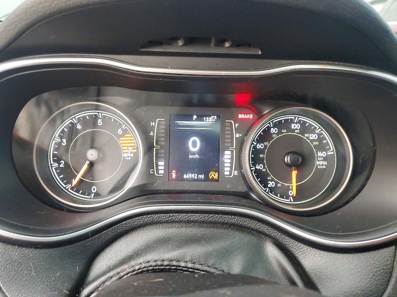2019 Jeep Cherokee მანქანა იყიდება აუქციონზე, vin: 1C4PJLLB6KD384193, აუქციონის ნომერი: 64047156