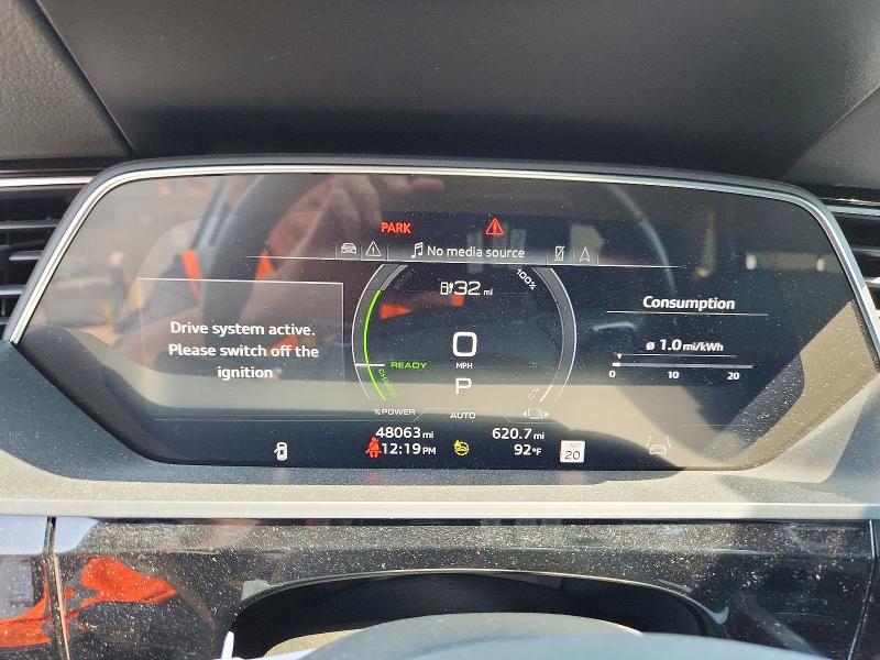 Aukcja sprzedaży 2021 Audi E-tron, vin: WA1LAAGE2MB004976, numer aukcji: 64904676