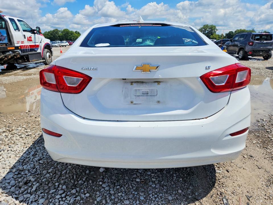 65855226 :رقم المزاد ، 1G1BE5SM1H7154364 vin ، 2017 Chevrolet Cruze مزاد بيع