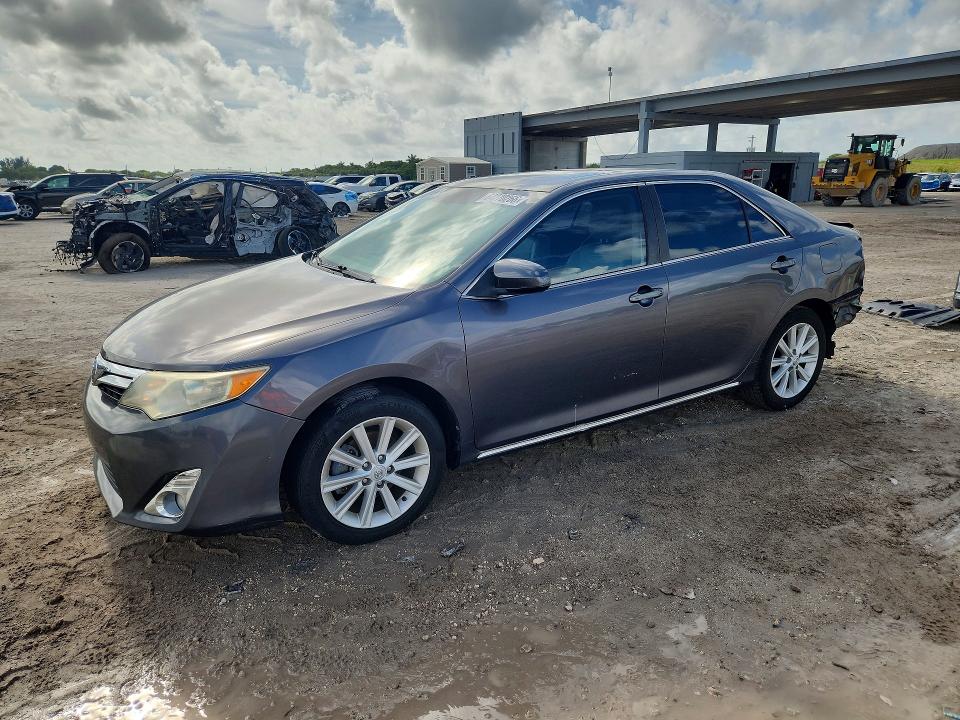 Продаж на аукціоні авто 2014 Toyota Camry, vin: 4T1BF1FK5EU815070, номер лоту: 64270266