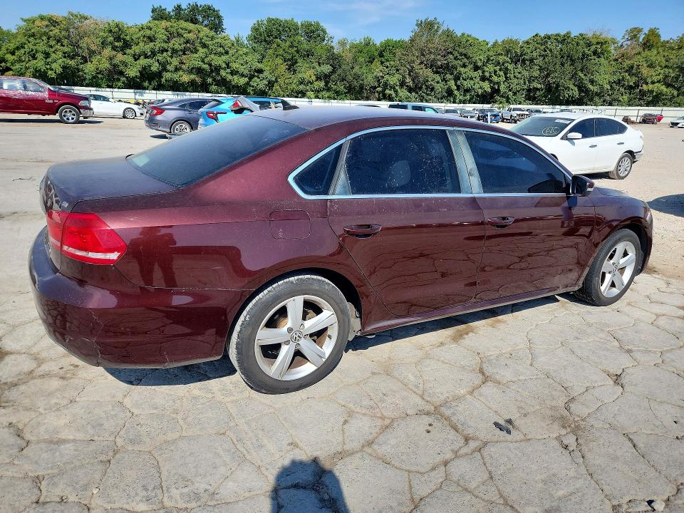 2013 Volkswagen Passat მანქანა იყიდება აუქციონზე, vin: 1VWBP7A38DC061118, აუქციონის ნომერი: 66832016
