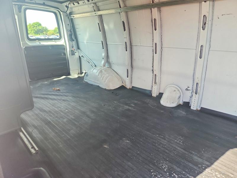 67107386 :رقم المزاد ، 1GCWGBFP2J1312239 vin ، 2018 Chevrolet Express G2500 مزاد بيع