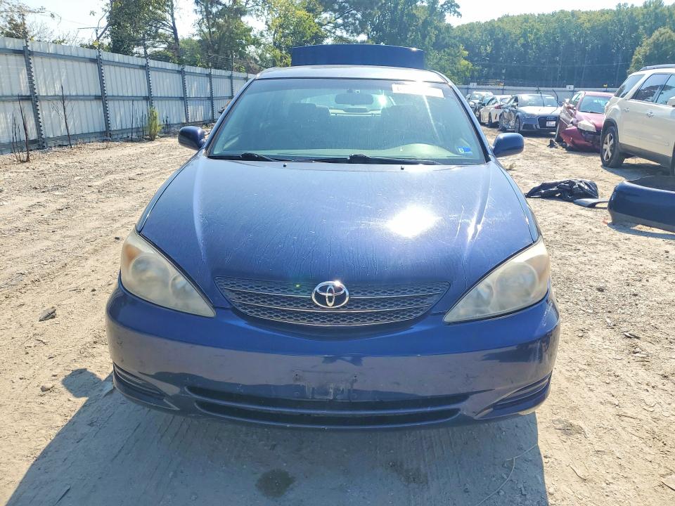 2004 Toyota Camry მანქანა იყიდება აუქციონზე, vin: JTDBE32KX40268473, აუქციონის ნომერი: 64654006