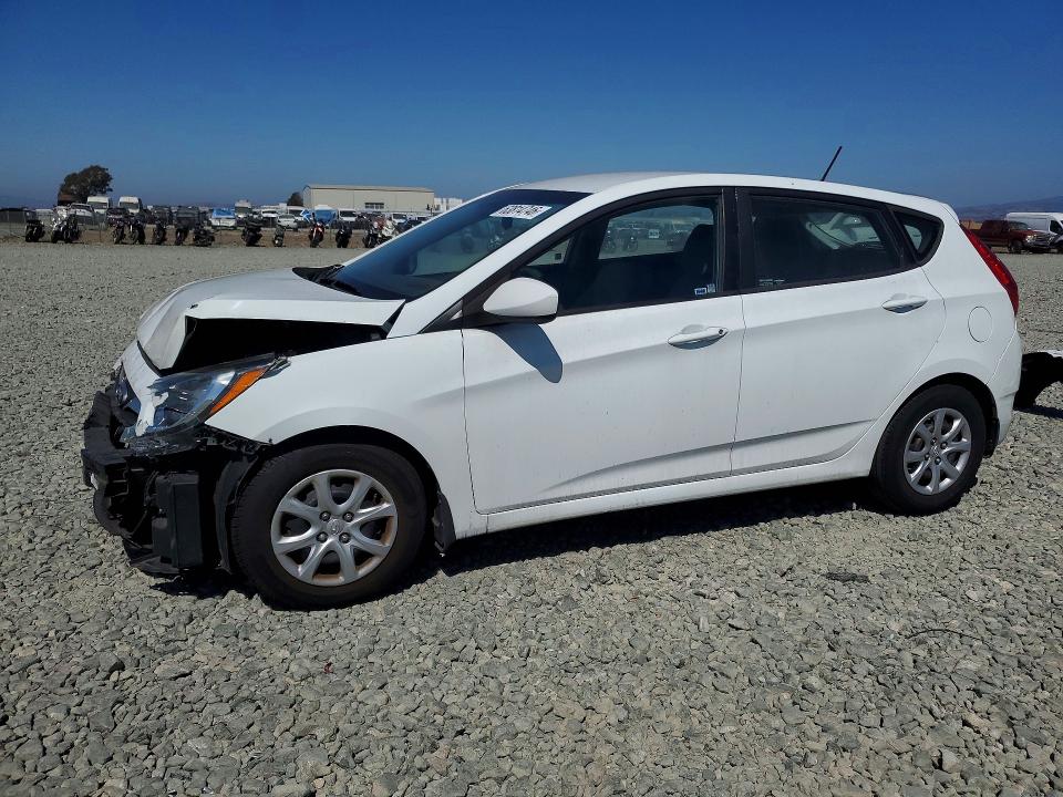 2014 Hyundai Accent მანქანა იყიდება აუქციონზე, vin: KMHCT5AE1EU174974, აუქციონის ნომერი: 63814746