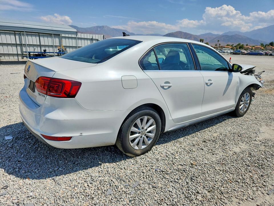 64474356 :رقم المزاد ، 3VW637AJ1DM251028 vin ، 2013 Volkswagen Jetta مزاد بيع