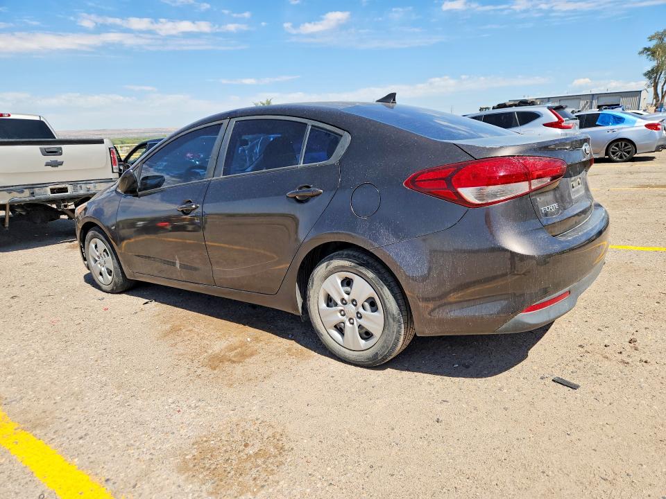 2017 Kia Forte მანქანა იყიდება აუქციონზე, vin: 3KPFK4A75HE033764, აუქციონის ნომერი: 61955126