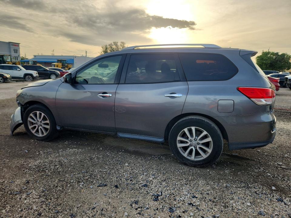 Продажа на аукционе авто 2016 Nissan Pathfinder, vin: 5N1AR2MN5GC632878, номер лота: 62881646