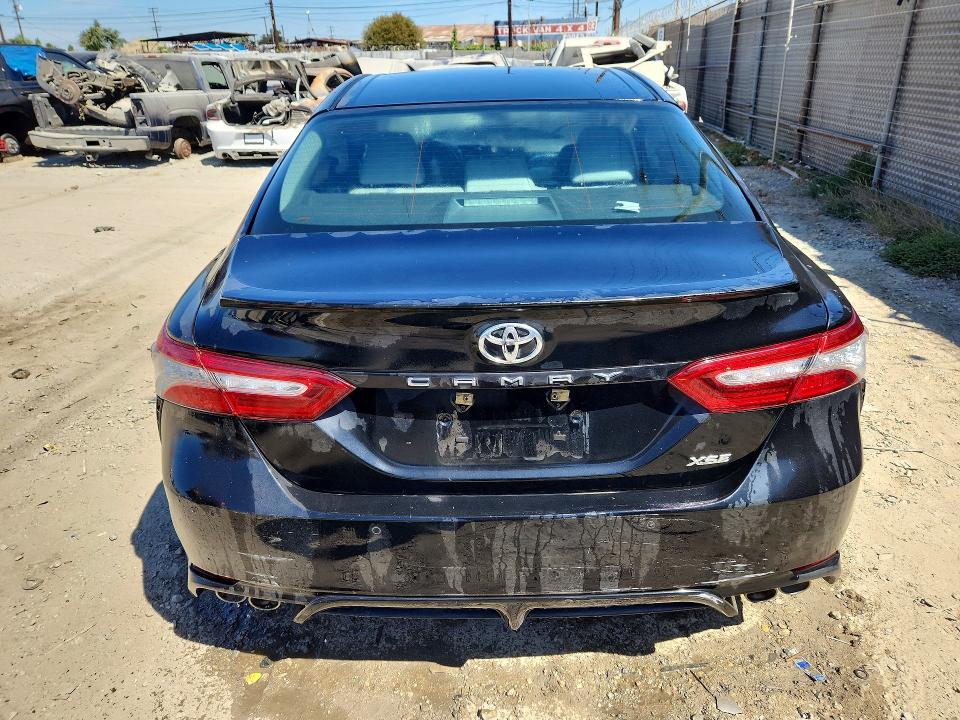 Продажа на аукционе авто 2018 Toyota Camry, vin: 4T1B61HK8JU075263, номер лота: 65555436