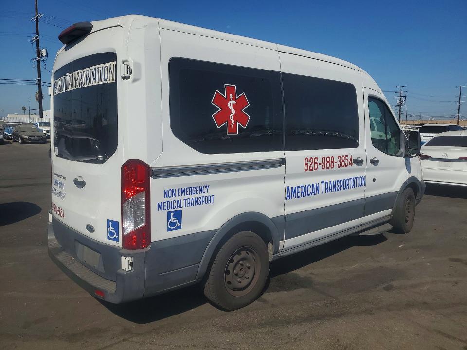 63510816 :رقم المزاد ، 1FTYE1CM1JKB47510 vin ، 2018 Ford Transit مزاد بيع