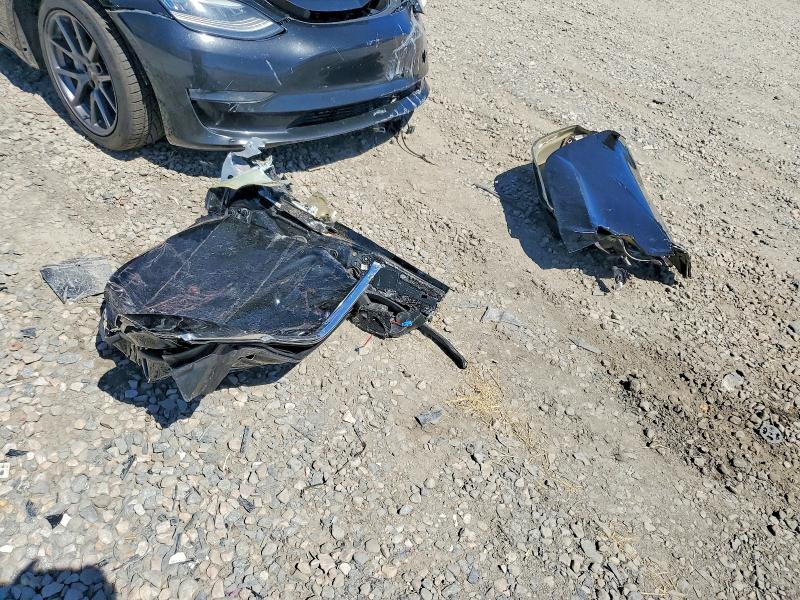 Продажа на аукционе авто 2018 Tesla Model 3, vin: 5YJ3E1EA8JF062691, номер лота: 65656546