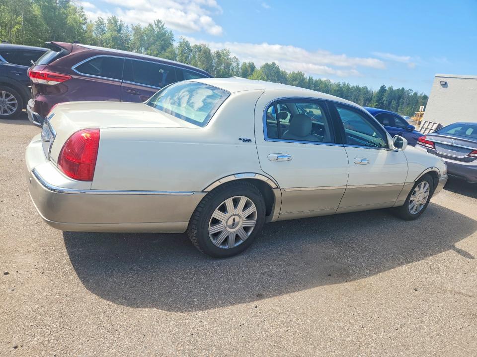 Продаж на аукціоні авто 2005 Lincoln Town Car, vin: 1LNHM82W45Y650719, номер лоту: 66040416