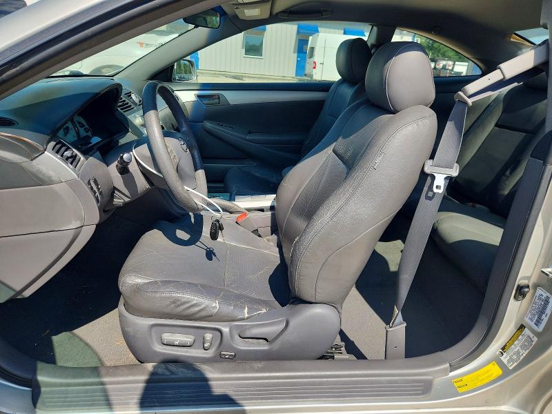61738066 :رقم المزاد ، 4T1CE38P64U779738 vin ، 2004 Toyota Camry Solara مزاد بيع