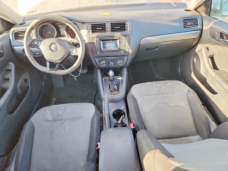 2017 Volkswagen Jetta მანქანა იყიდება აუქციონზე, vin: 3VW2B7AJ7HM215450, აუქციონის ნომერი: 63436256