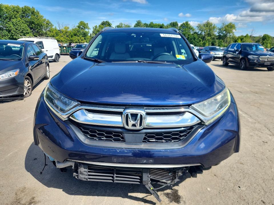 66364106 :رقم المزاد ، 2HKRW2H95HH637128 vin ، 2017 Honda Cr-v مزاد بيع