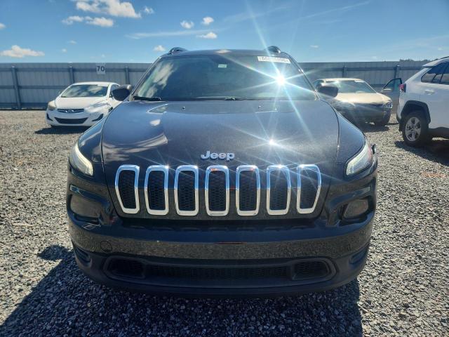 66884896 :رقم المزاد ، 1C4PJLAB8GW207420 vin ، 2016 Jeep Cherokee مزاد بيع