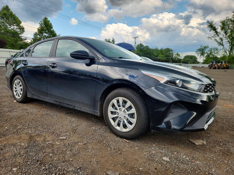 2022 Kia Forte მანქანა იყიდება აუქციონზე, vin: 3KPF24AD5NE451730, აუქციონის ნომერი: 65175916