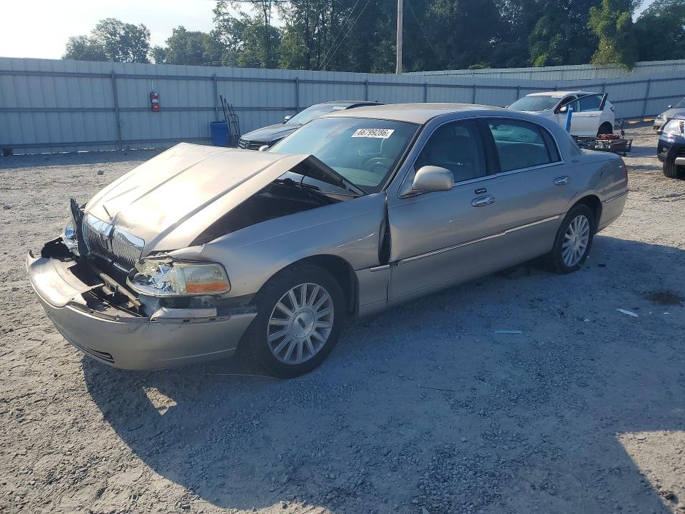 Aukcja sprzedaży 2003 Lincoln Town Car, vin: 1LNHM82W33Y670506, numer aukcji: 66799286