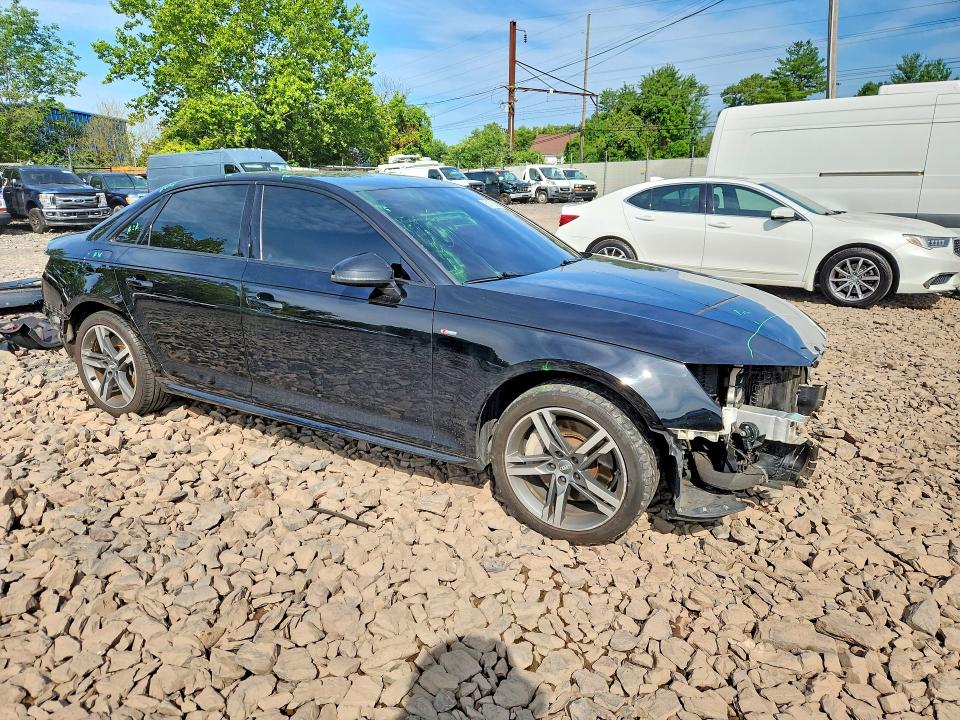 Продажа на аукционе авто 2017 Audi A4, vin: WAUENAF45HN061542, номер лота: 62778386