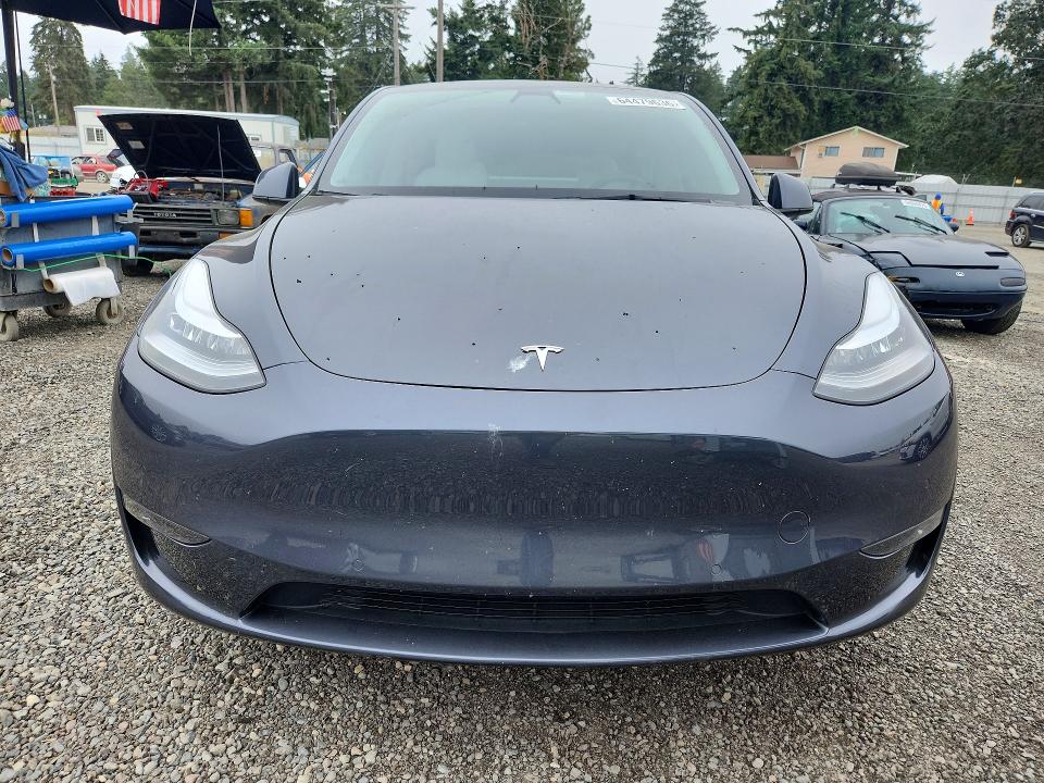 64479636 :رقم المزاد ، 5YJYGDEE4MF212580 vin ، 2021 Tesla Model Y مزاد بيع