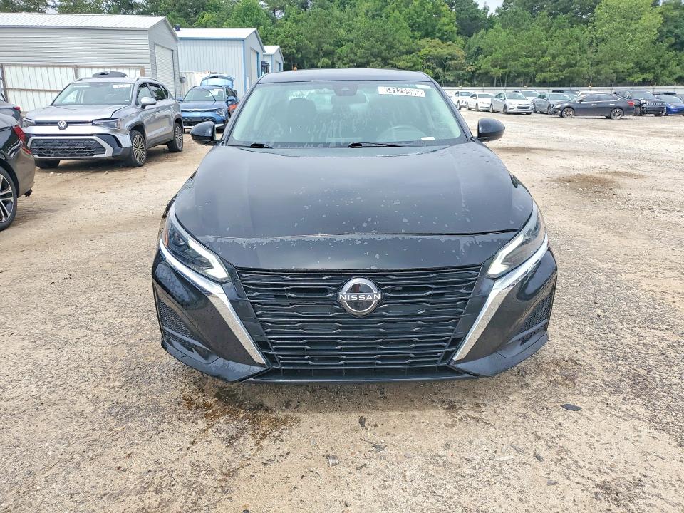 2023 Nissan Altima მანქანა იყიდება აუქციონზე, vin: 1N4BL4BV5PN313922, აუქციონის ნომერი: 64129596