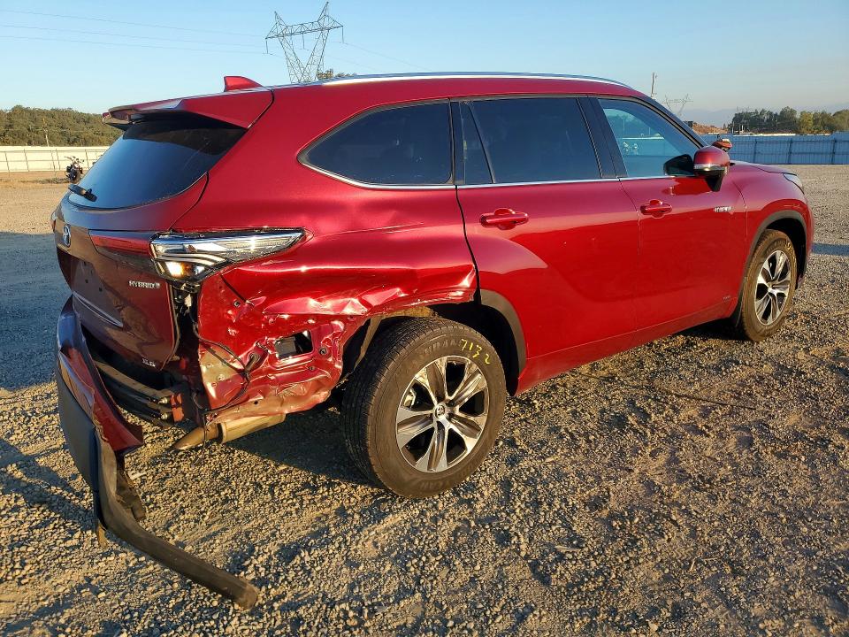 Aukcja sprzedaży 2021 Toyota Highlander, vin: 5TDGBRCHXMS060739, numer aukcji: 64259986