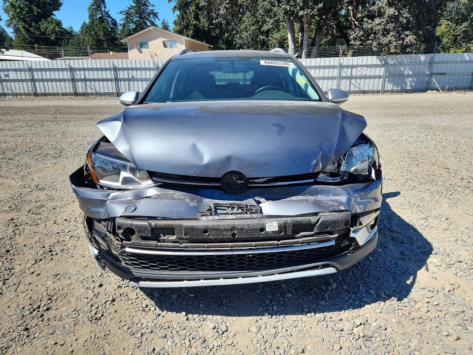 Продажа на аукционе авто 2017 Volkswagen Golf Alltrack, vin: 3VWH17AU6HM516766, номер лота: 66065586