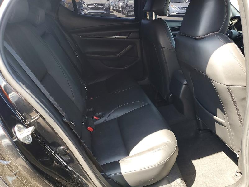 64484956 :رقم المزاد ، JM1BPAKL7M1336889 vin ، 2021 Mazda 3 مزاد بيع
