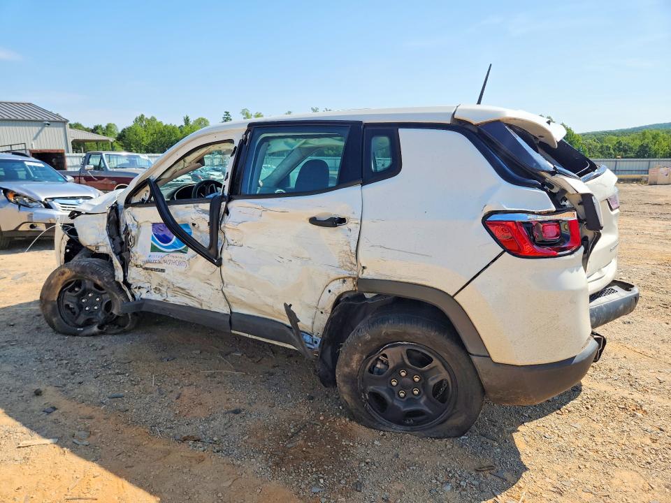 71302246 :رقم المزاد ، 3C4NJDABXJT207722 vin ، 2018 Jeep Compass مزاد بيع