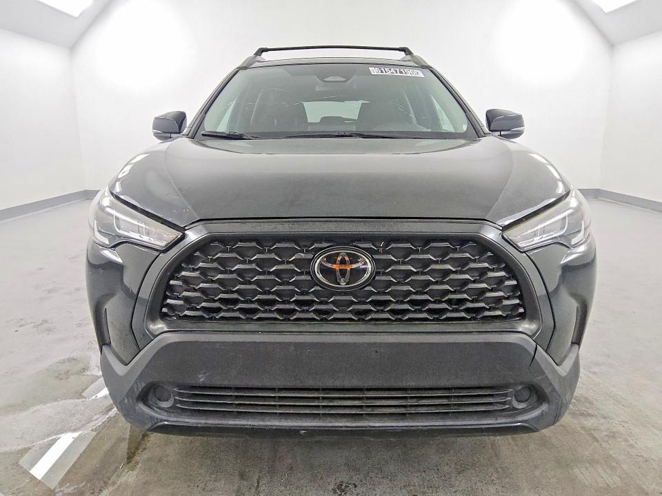 61547196 :رقم المزاد ، 7MUBAABG3PV063337 vin ، 2023 Toyota Corolla Cross مزاد بيع