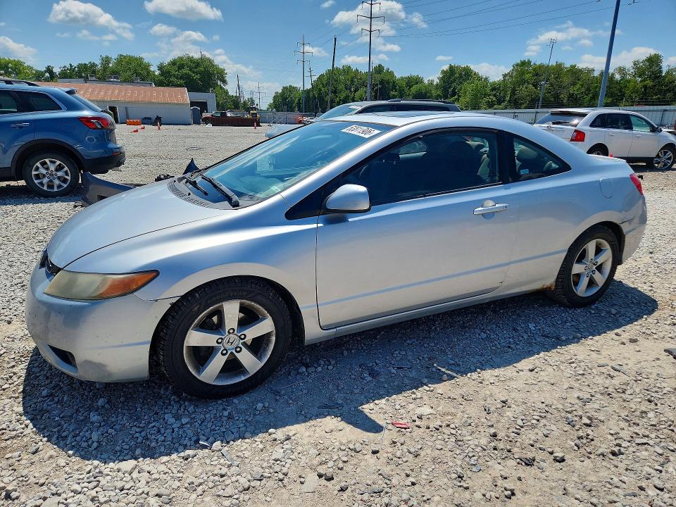 2008 Honda Civic მანქანა იყიდება აუქციონზე, vin: 2HGFG12828H573389, აუქციონის ნომერი: 63811906