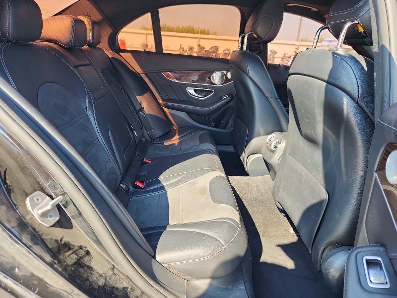 63568666 :رقم المزاد ، 55SWF8GB0HU217963 vin ، 2017 Mercedes-benz C مزاد بيع
