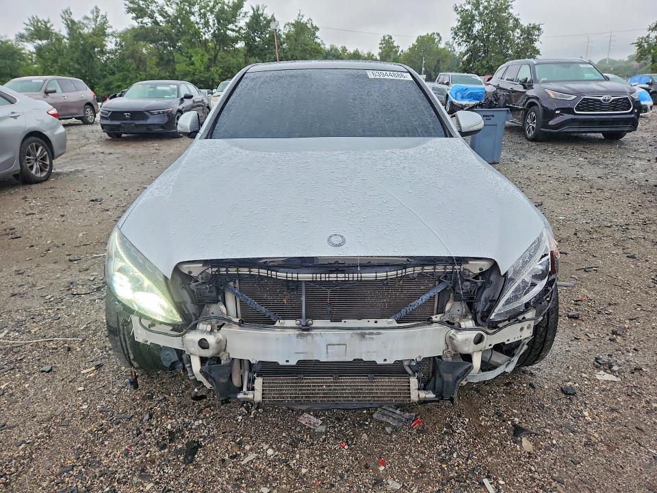 63944886 :رقم المزاد ، 55SWF4KB9FU060530 vin ، 2015 Mercedes-benz C مزاد بيع