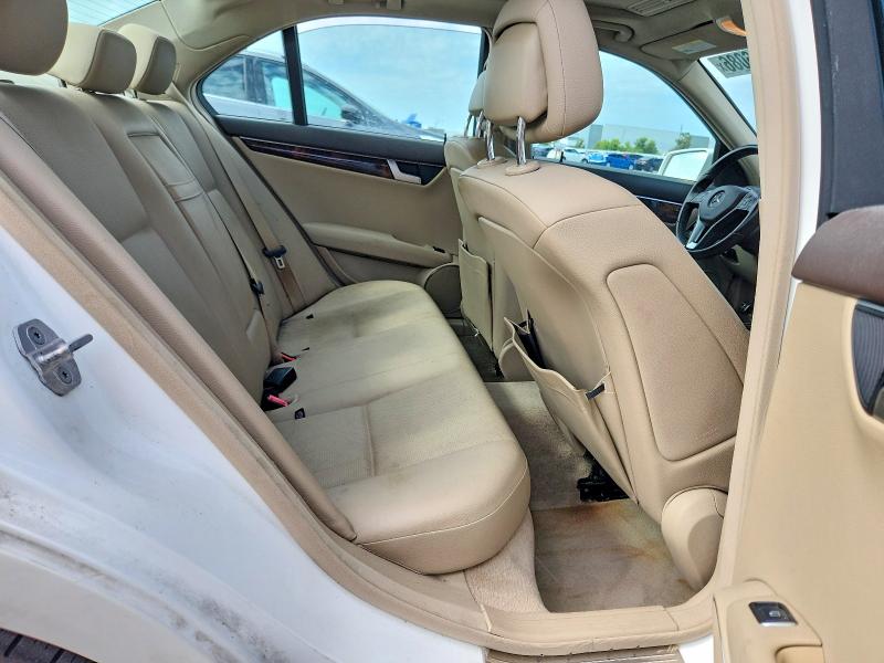 65856086 :رقم المزاد ، WDDGF4HB5DA758223 vin ، 2013 Mercedes-benz C مزاد بيع