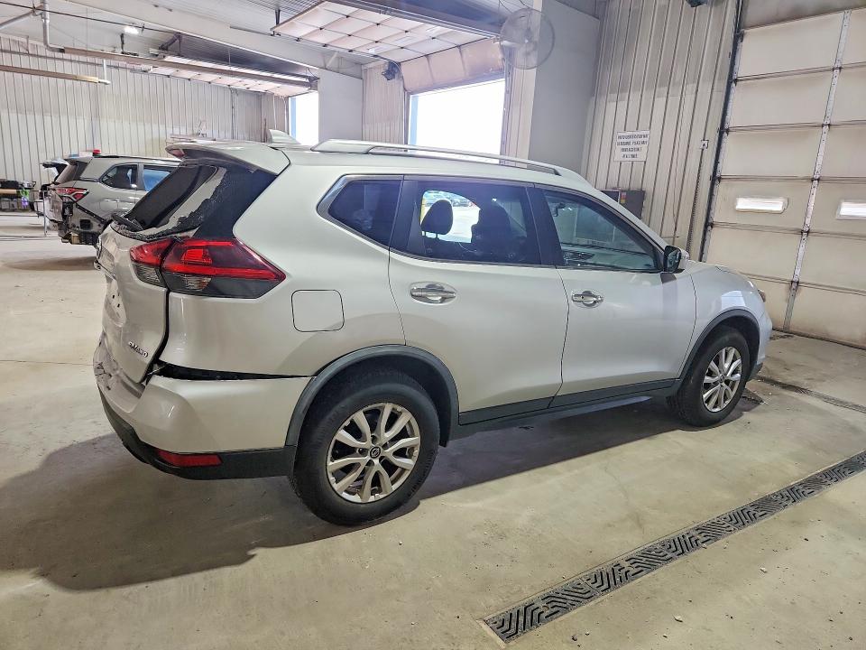 Продаж на аукціоні авто 2018 Nissan Rogue, vin: JN8AT2MV2JW302759, номер лоту: 64770566
