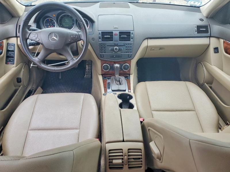 66009366 :رقم المزاد ، WDDGF8BB0BR156571 vin ، 2011 Mercedes-benz C مزاد بيع