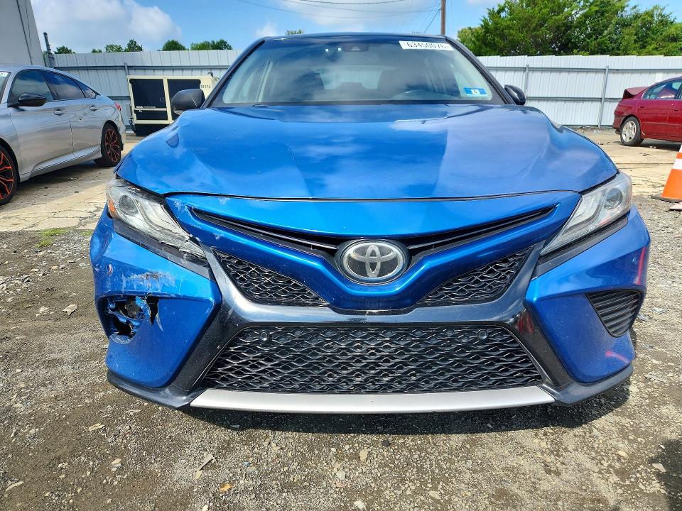 Aukcja sprzedaży 2018 Toyota Camry, vin: 4T1B61HK7JU008850, numer aukcji: 63450076