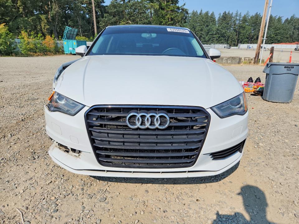 Продаж на аукціоні авто 2015 Audi A3, vin: WAUCJGFFXF1088473, номер лоту: 63990526