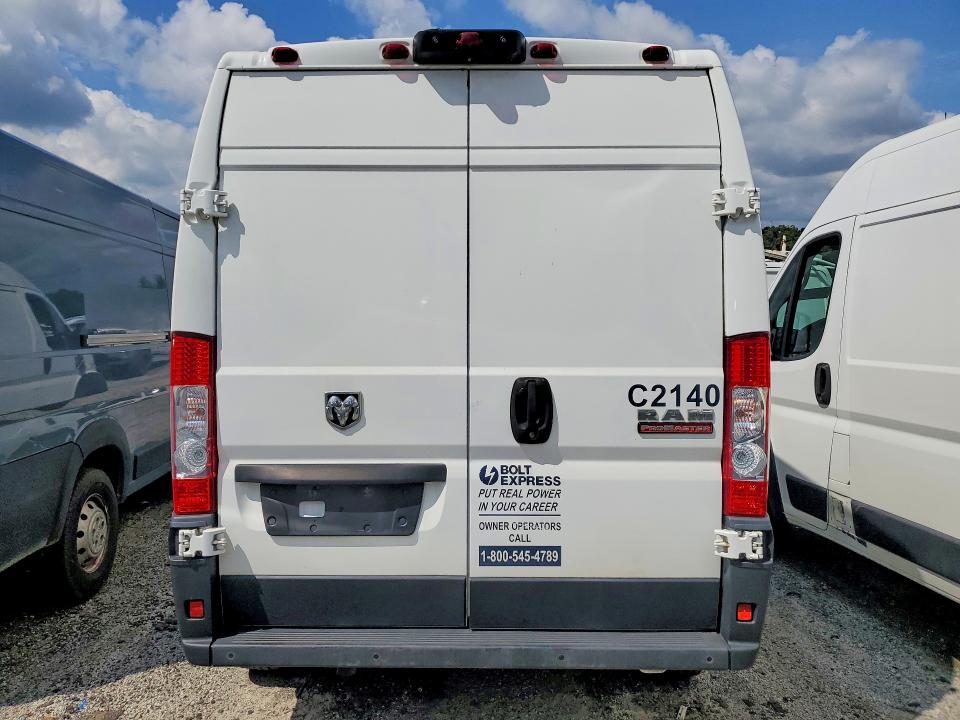 64190236 :رقم المزاد ، 3C6LRVDG7NE109066 vin ، 2022 Ram Promaster 2500 مزاد بيع