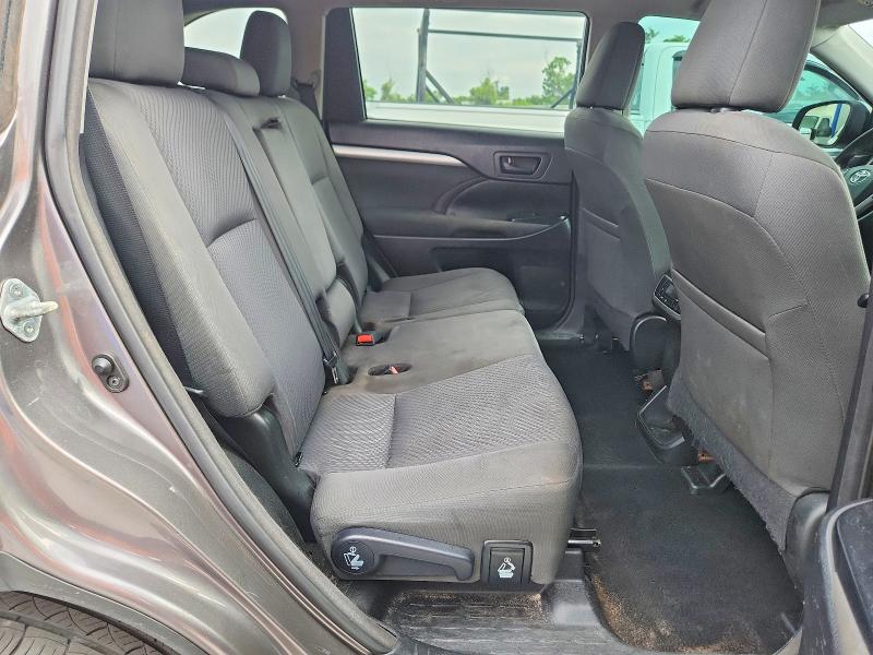 2017 Toyota Highlander მანქანა იყიდება აუქციონზე, vin: 5TDZARFH9HS023291, აუქციონის ნომერი: 63844726