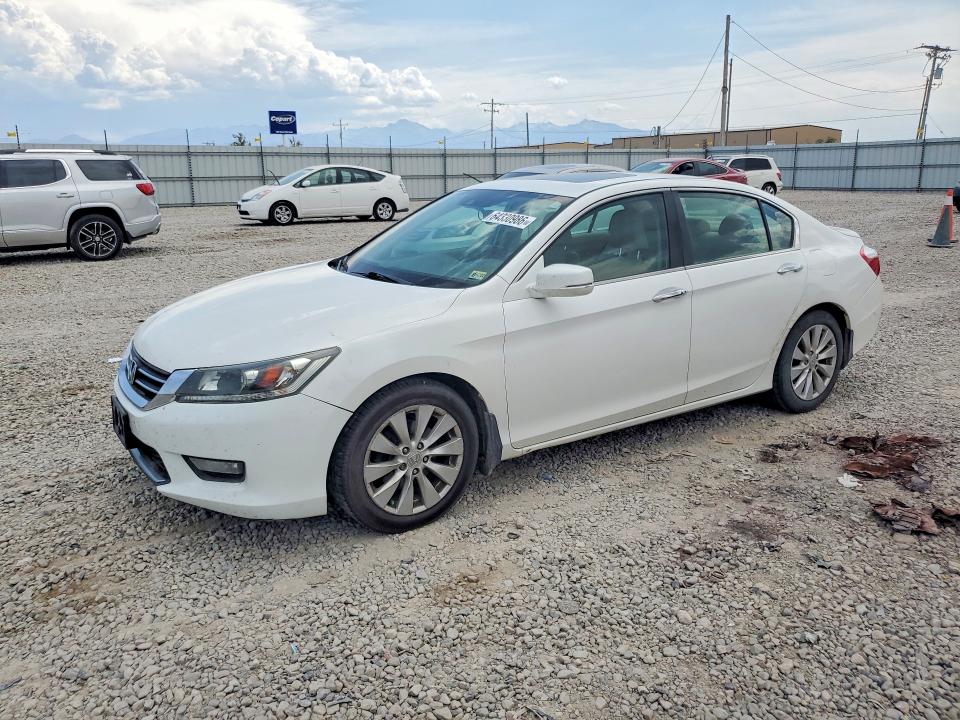 Продаж на аукціоні авто 2015 Honda Accord, vin: 1HGCR2F87FA241151, номер лоту: 64330986