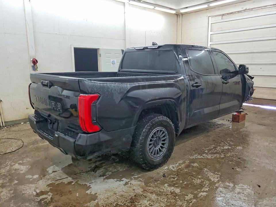Продажа на аукционе авто 2023 Toyota Tundra, vin: 5TFKB5DB4PX084238, номер лота: 63130316