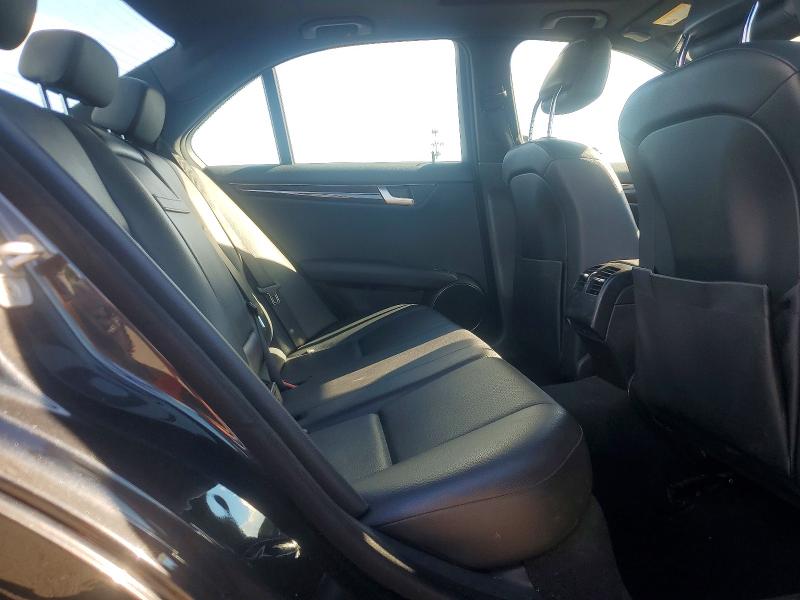 2013 Mercedes-benz C მანქანა იყიდება აუქციონზე, vin: WDDGF8AB3DA880600, აუქციონის ნომერი: 66689306