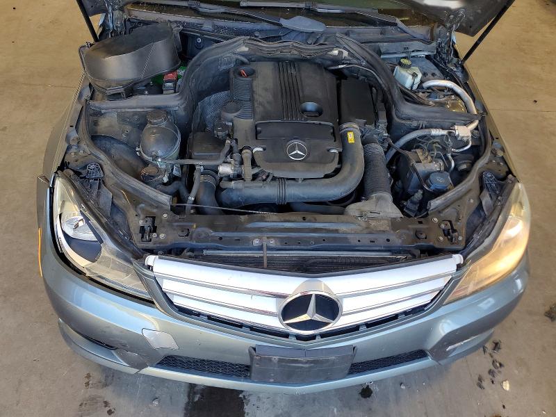 Продаж на аукціоні авто 2012 Mercedes-benz C, vin: WDDGF4HB1CA649532, номер лоту: 66762656