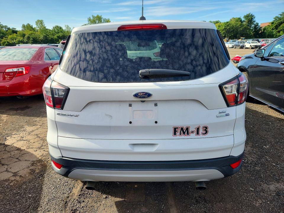 65842526 :رقم المزاد ، 1FMCU9GD5HUB72040 vin ، 2017 Ford Escape مزاد بيع