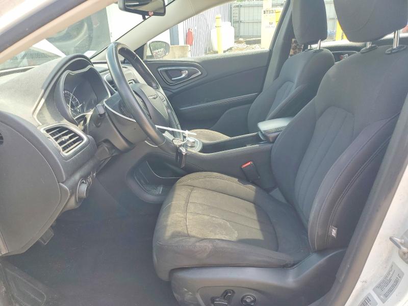 64850836 :رقم المزاد ، 1C3CCCAB2FN608723 vin ، 2015 Chrysler 200 مزاد بيع
