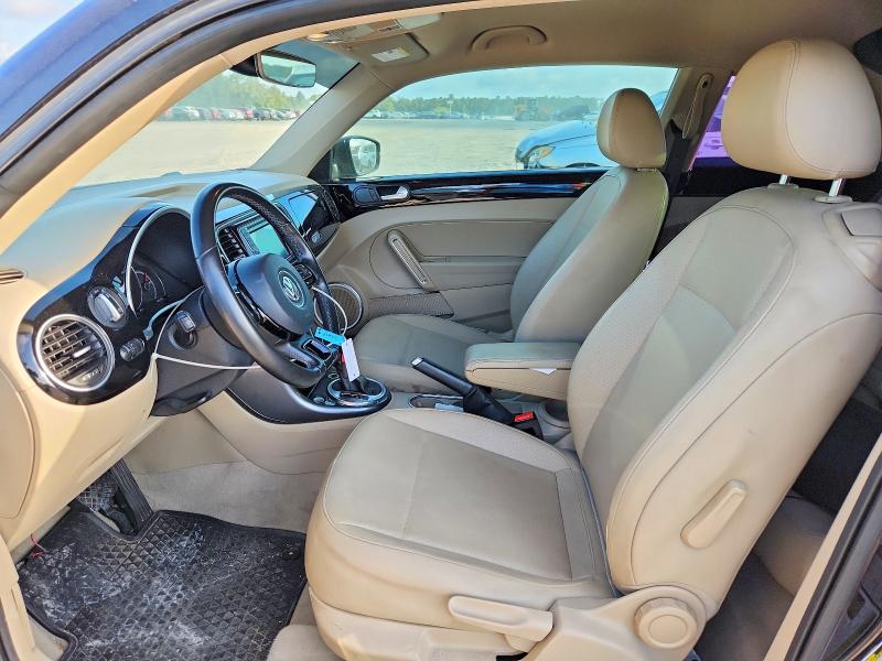 66297706 :رقم المزاد ، 3VWJ17AT9HM618202 vin ، 2017 Volkswagen Beetle مزاد بيع