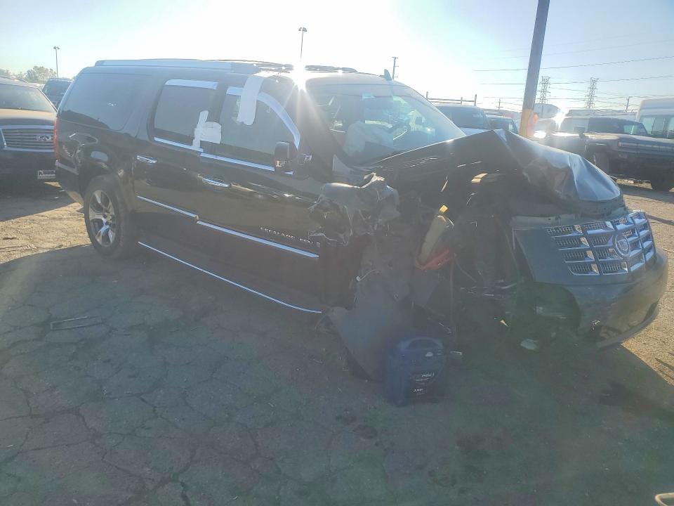 Продажа на аукционе авто 2008 Cadillac Escalade, vin: 1GYFK66868R252714, номер лота: 66908696