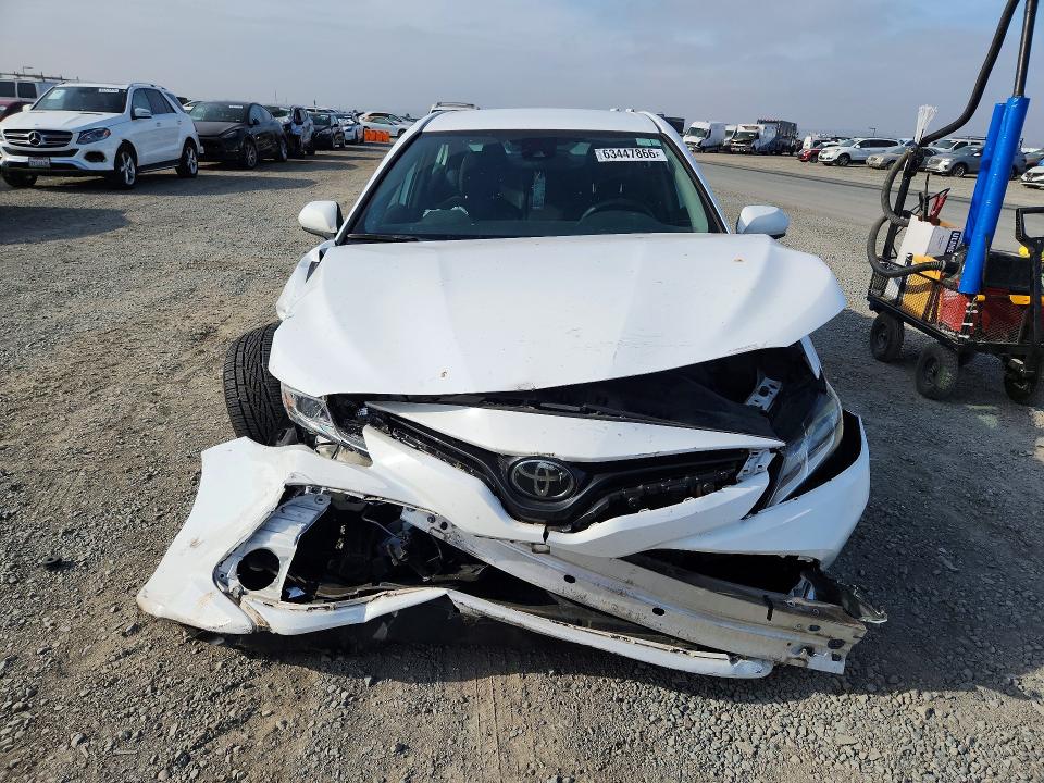 2020 Toyota Camry მანქანა იყიდება აუქციონზე, vin: 4T1C11AK7LU903495, აუქციონის ნომერი: 63447866